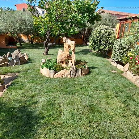 B&B Da Sabrina San Teodoro  Luaran gambar