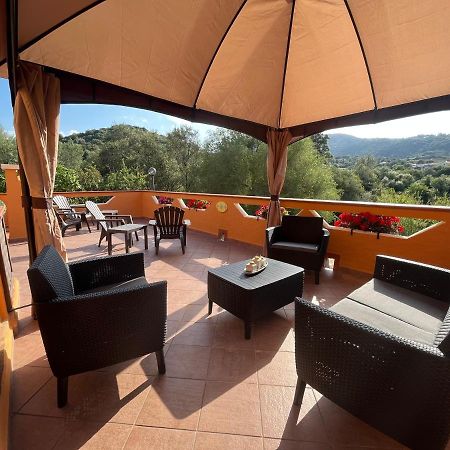 B&B Da Sabrina San Teodoro  Luaran gambar