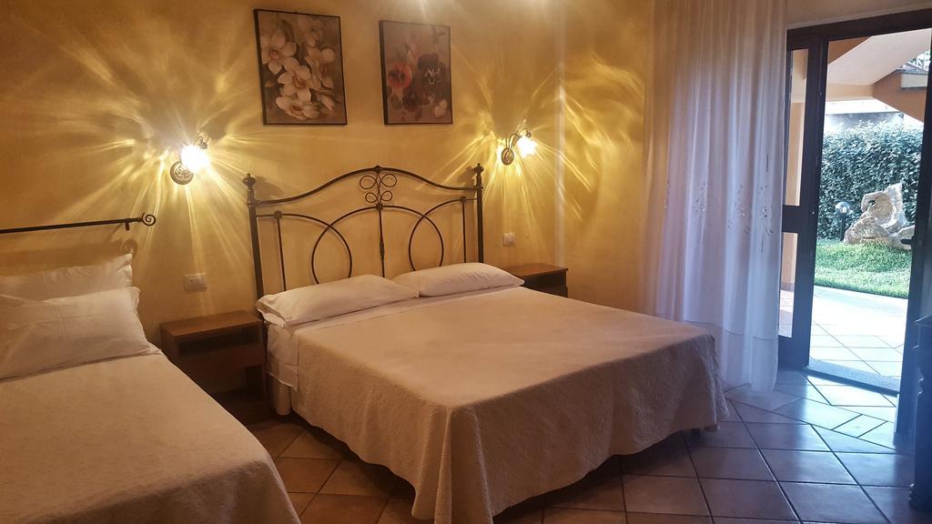 B&B Da Sabrina San Teodoro  Luaran gambar