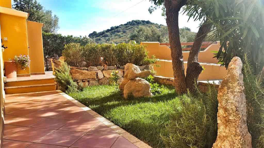 B&B Da Sabrina San Teodoro  Luaran gambar