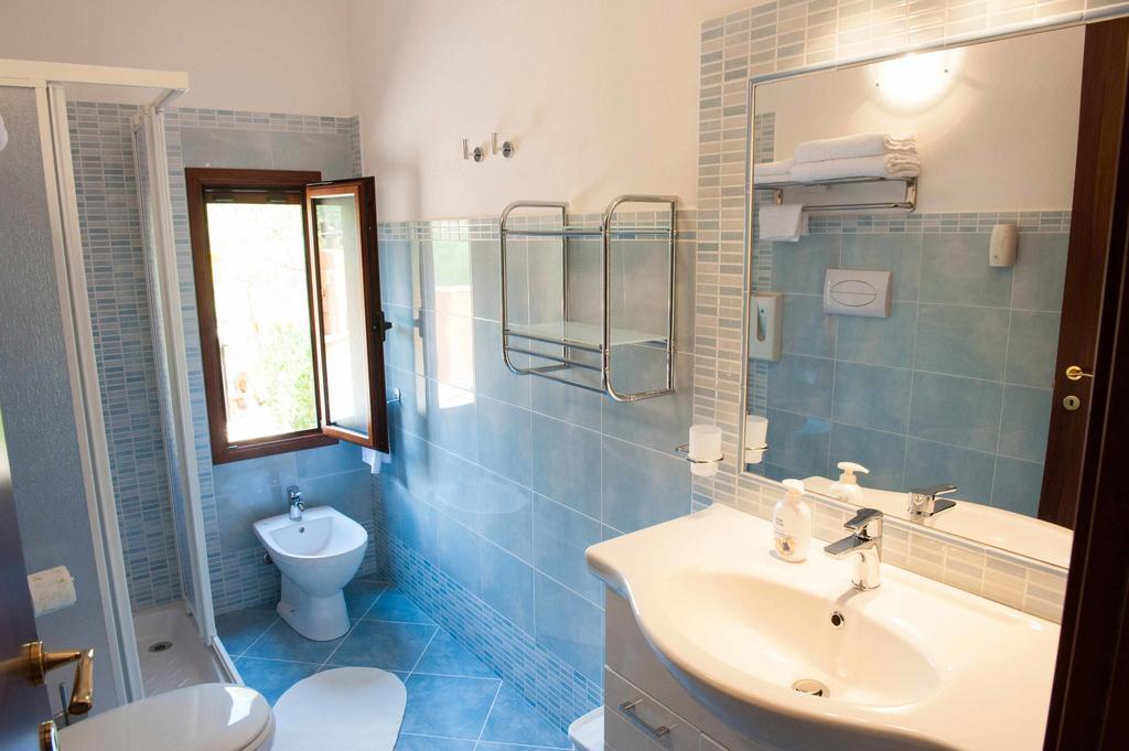 B&B Da Sabrina San Teodoro  Luaran gambar